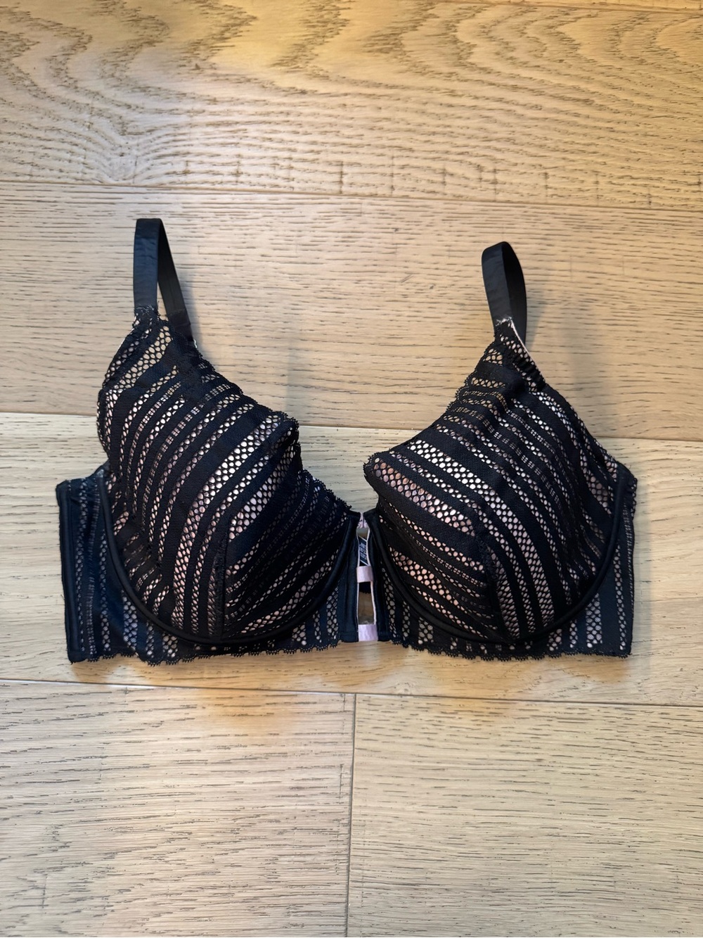 Victoria’s Secret Black Lace Blush Pink Underwire Bra 38DD